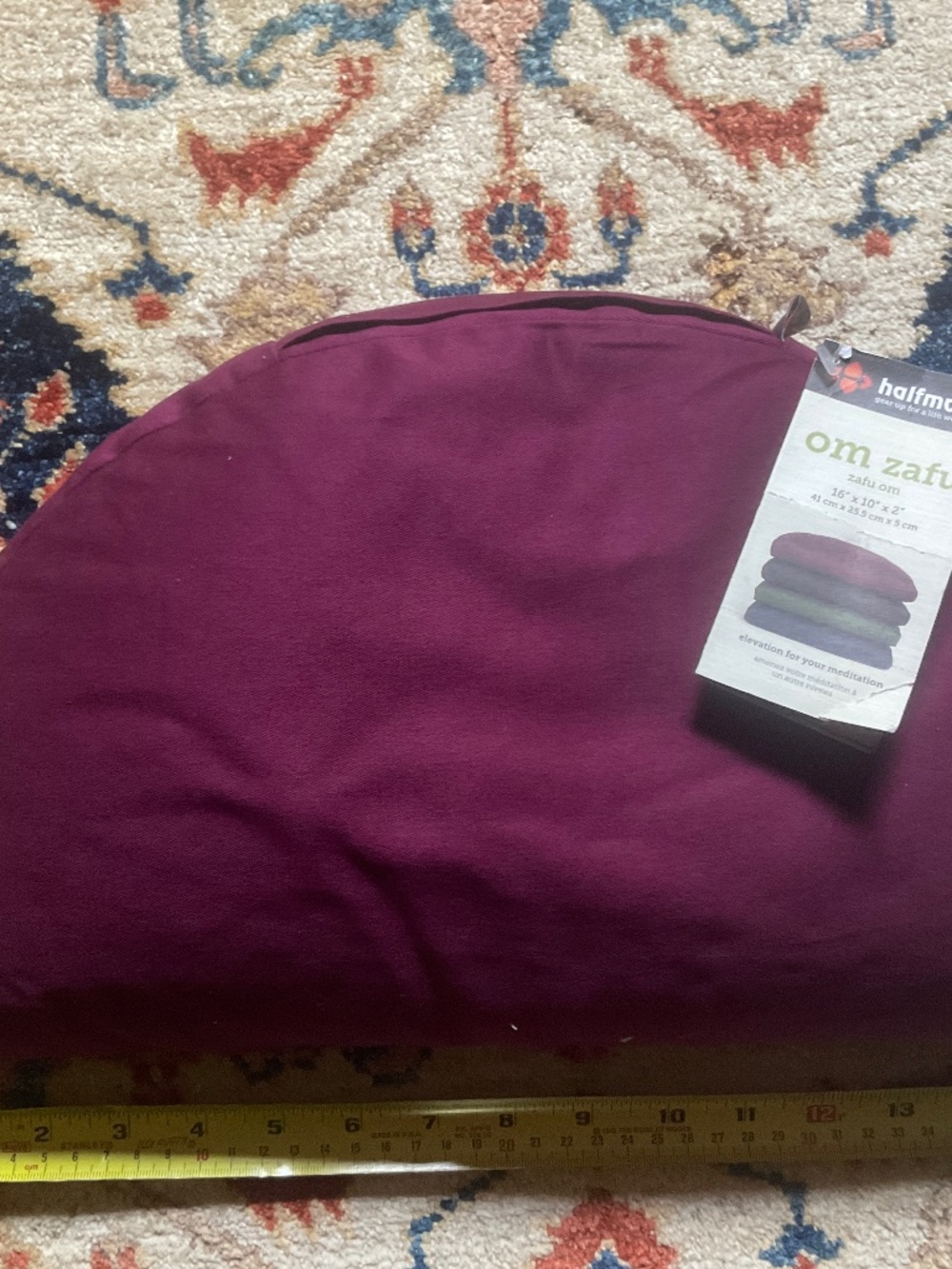 Halfmoon yoga meditation pillow
